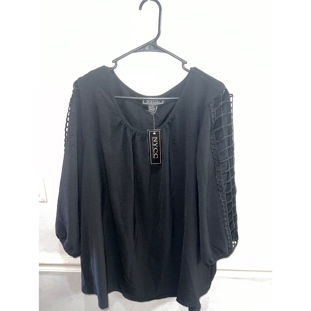 NYCC black oversive top womans Black plus size 3X cold shoulder 3/4 sleeve NEW